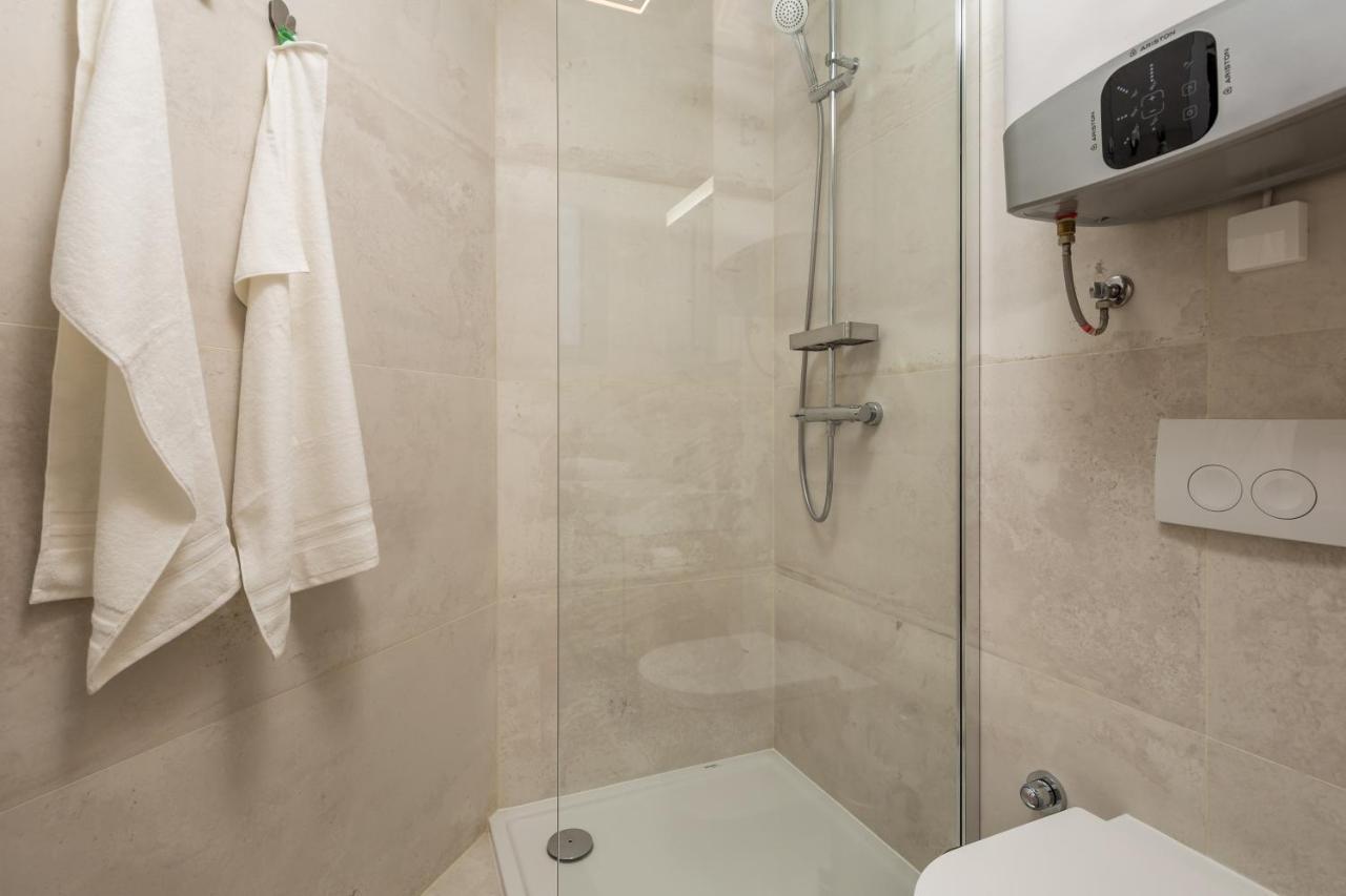 Luxury City Center Apartment -50M To The Sea Opatija Exterior photo