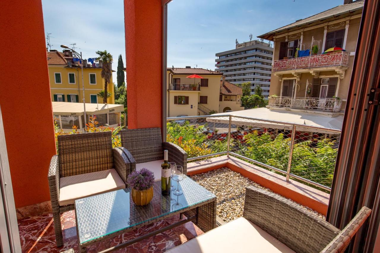 Luxury City Center Apartment -50M To The Sea Opatija Exterior photo
