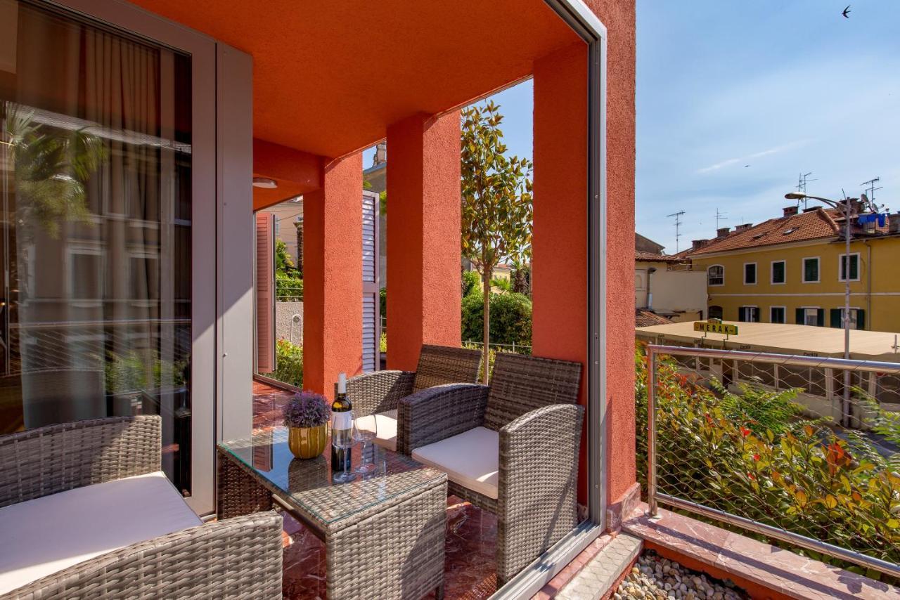 Luxury City Center Apartment -50M To The Sea Opatija Exterior photo