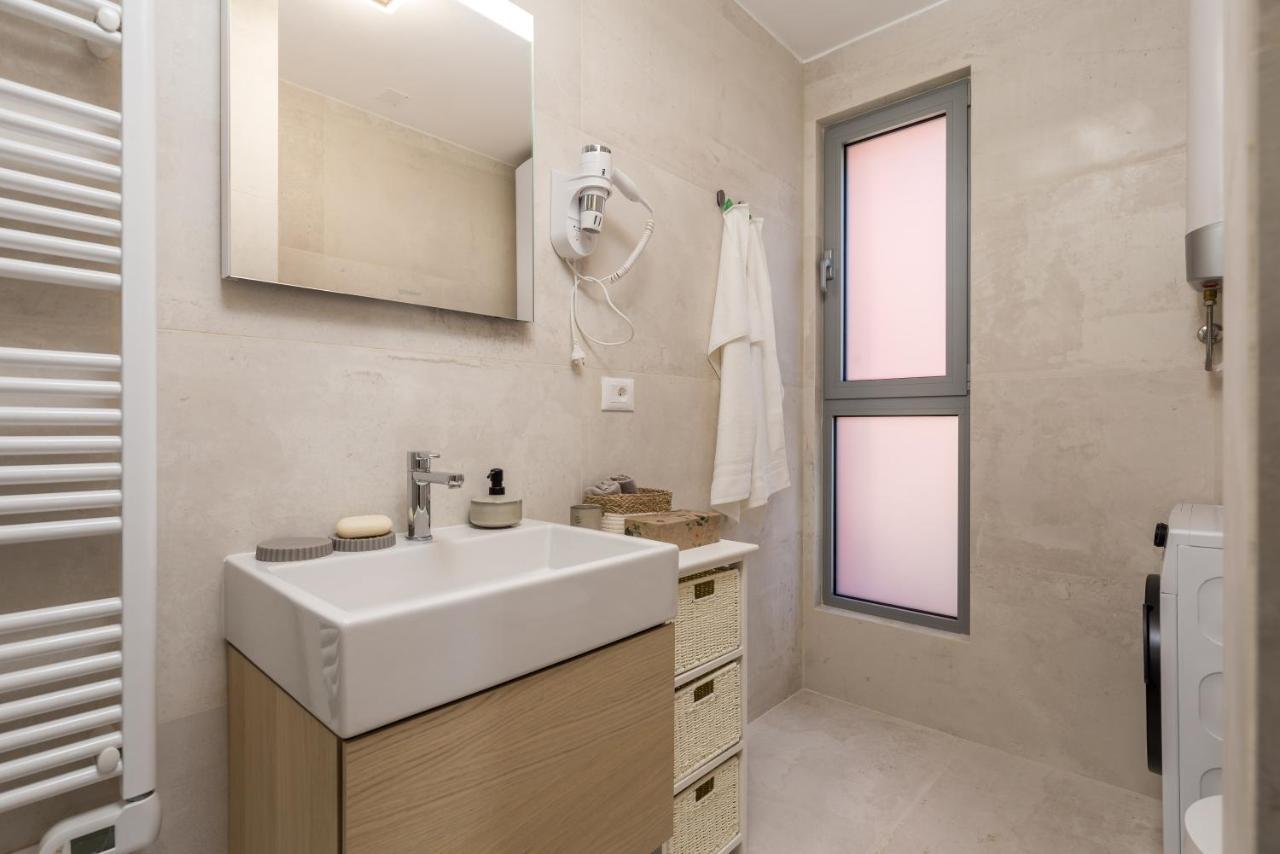 Luxury City Center Apartment -50M To The Sea Opatija Exterior photo